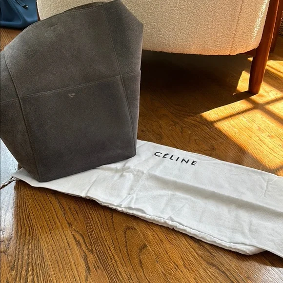 Celine Gray Suede Seau Bucket Bag with Elegant Minimalist Design - Picture 7 of 8